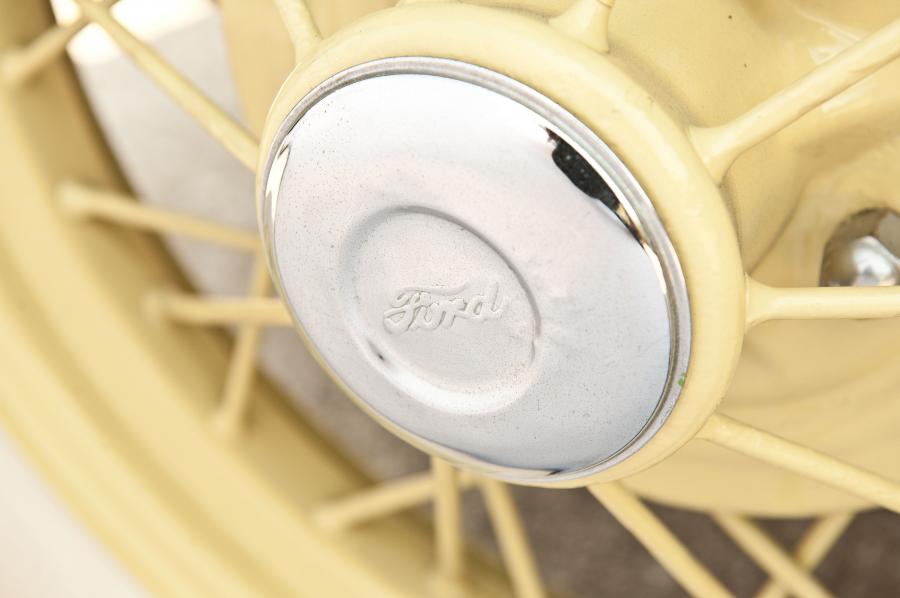  Ford Model A Victoria 1931 года  (фото 3 из 10)